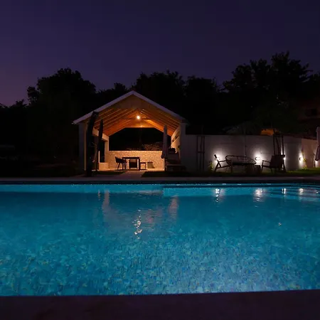Villa Vita Villa *